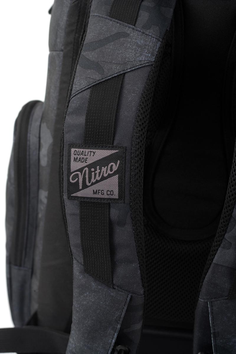 Nitro Rucksack WEEKENDER FORGED CAMO schwarz